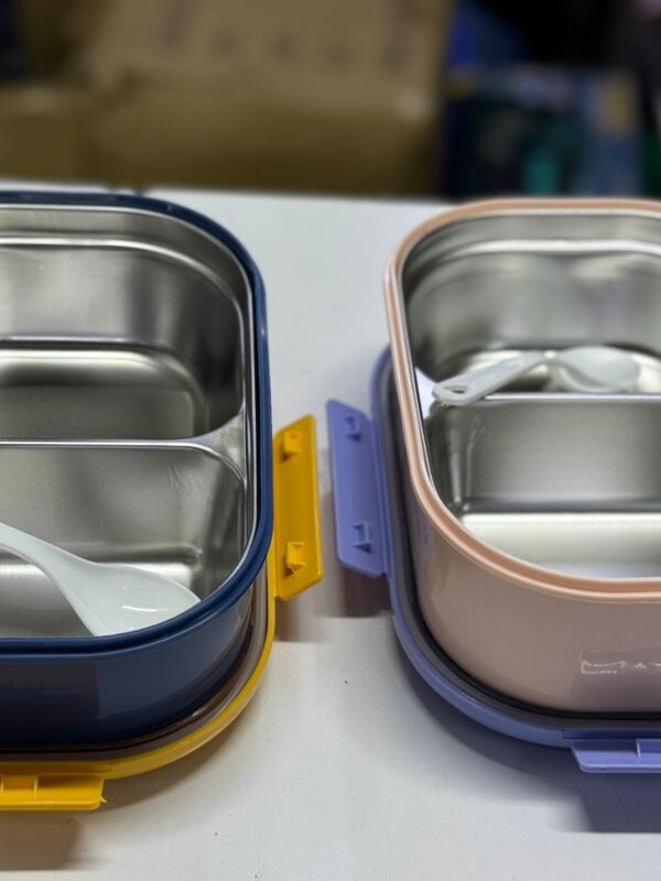 Bento lunch box with 2 compartment